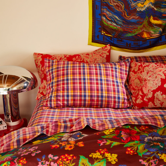 Stela Pansy Pillowcase Set