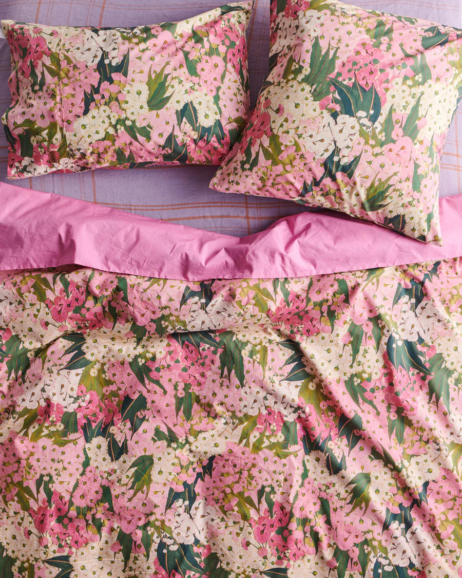Bush Blossom Quilt Cover