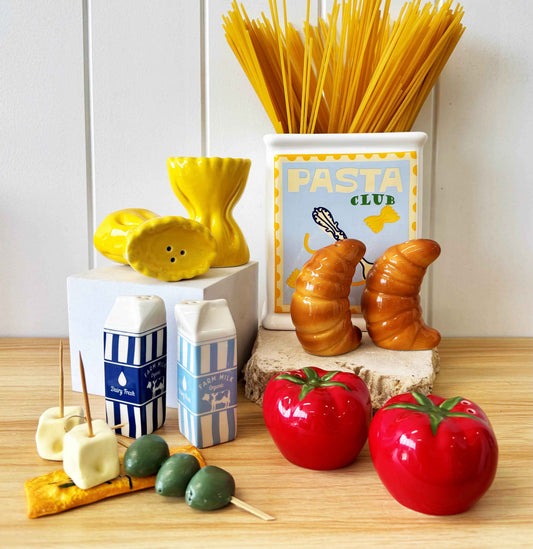 Tomato Salt & Pepper Shakers