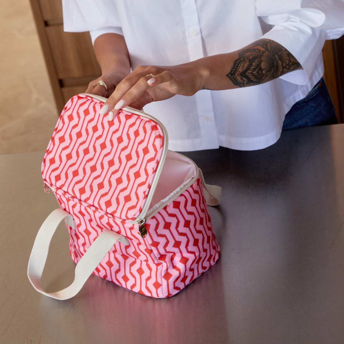 Lunch Bag Cherry Zig Zag
