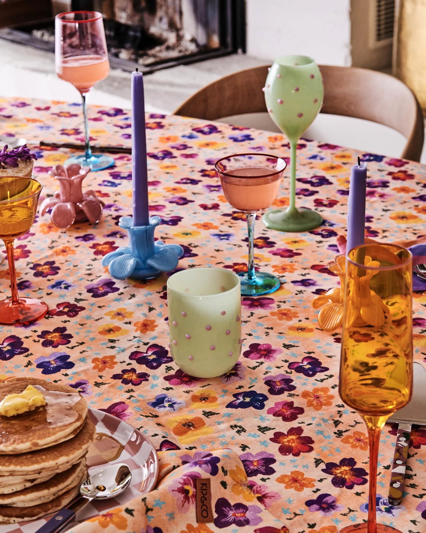Pansy Rectangle Table