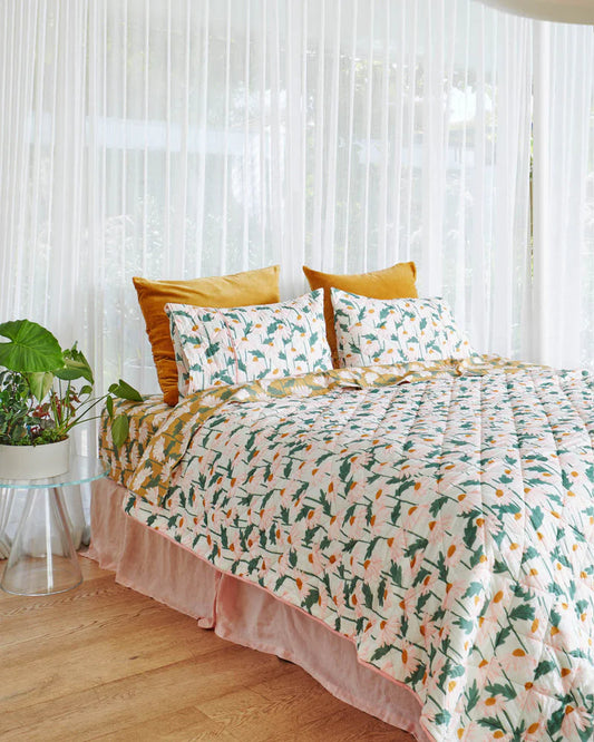 Daisy Bunch Quilted Bedspread