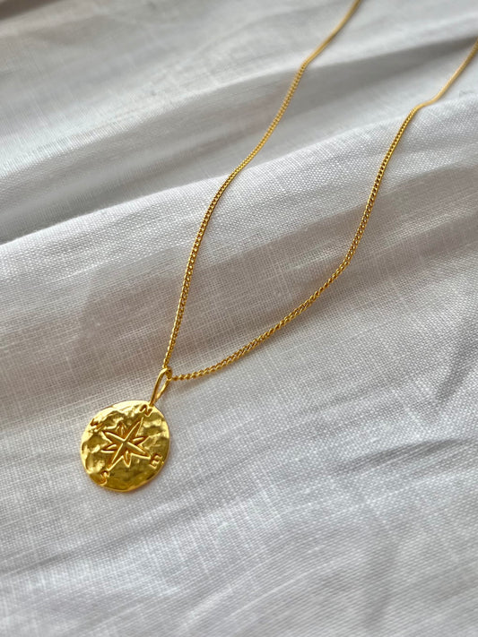 Wanderer Necklace Gold