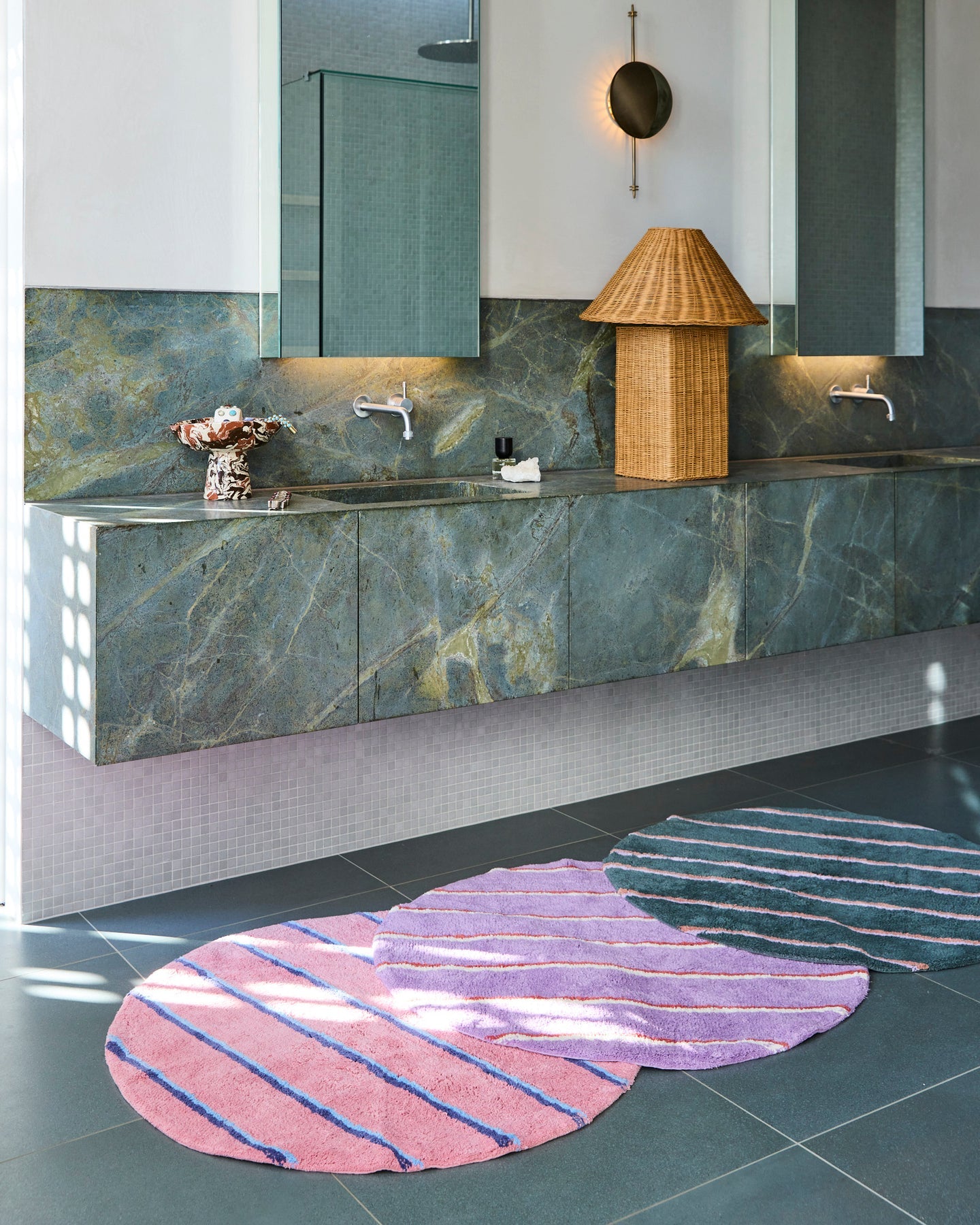 Wakame Stripe Round Bath Mat