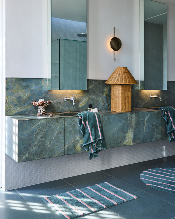 Wakame Crush Stripe Bath Mat