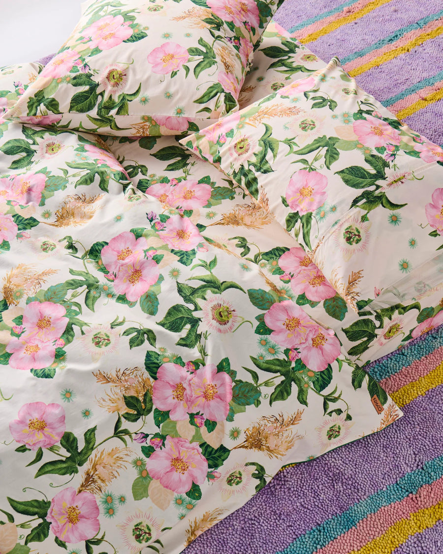 Sunday Stroll Pillowcase Set