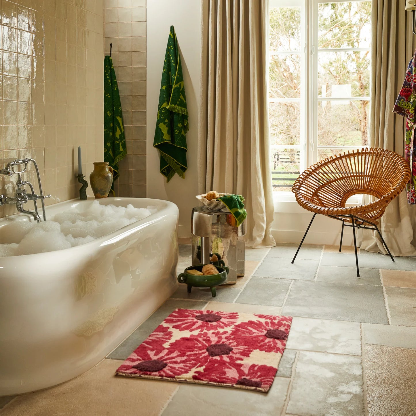 Isabella Bath Mat Crimson