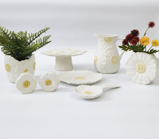 Flower Salt & Pepper White